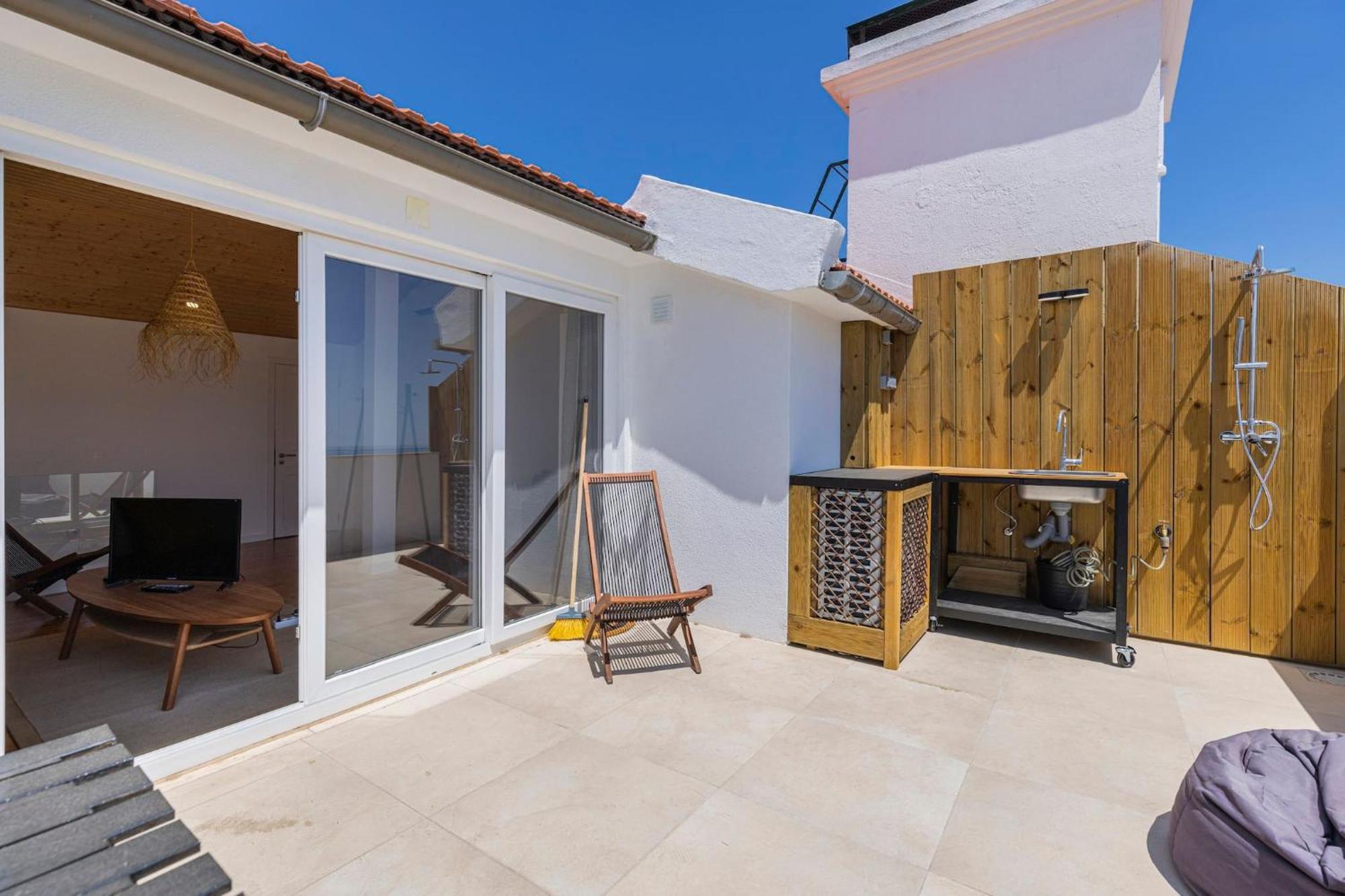 Beautiful River Views In Graca Appartement